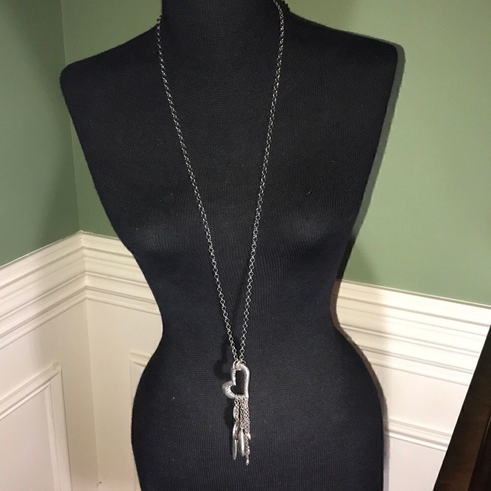 Pre loved Necklace all silver tone 44”